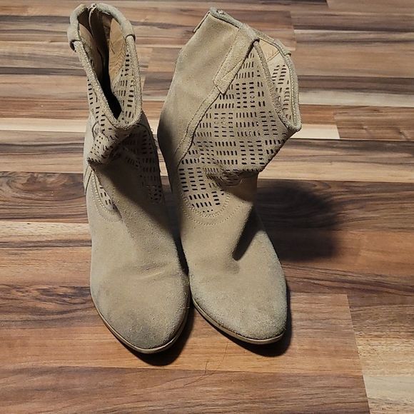 Suede wedge booties - Picture 2 of 5